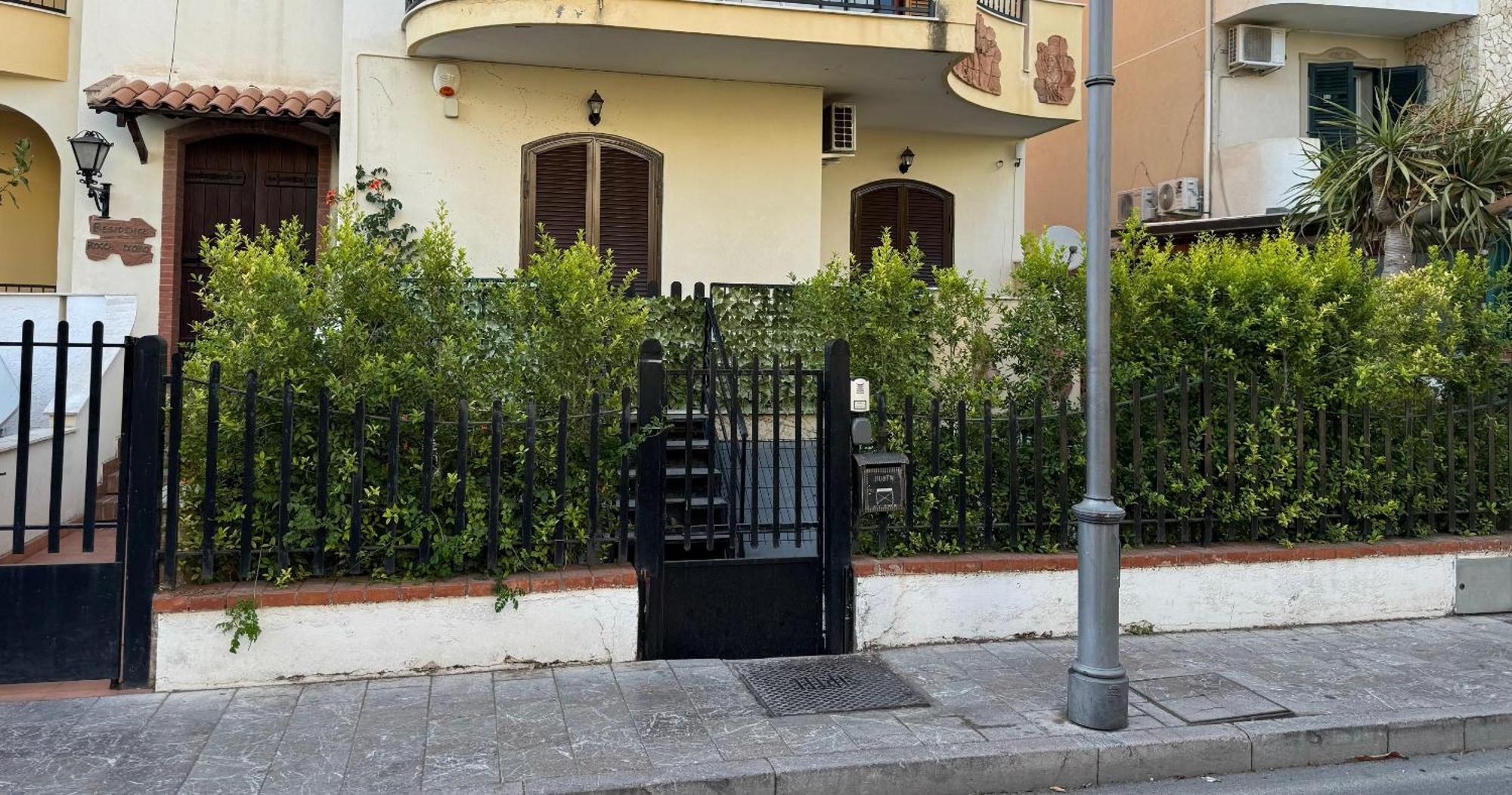 A&G Apartment Naxos-Taormina Джардини-Наксос Экстерьер фото